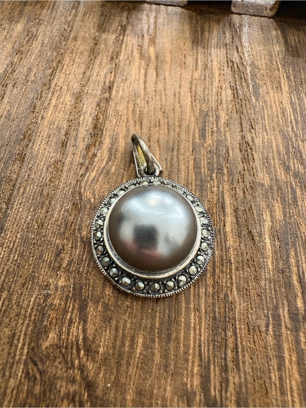 Sterling Silver Pendant with Gray Pearl Accent